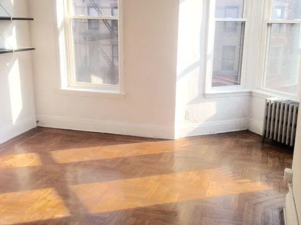 455 E 4th St, Brooklyn, NY 11218