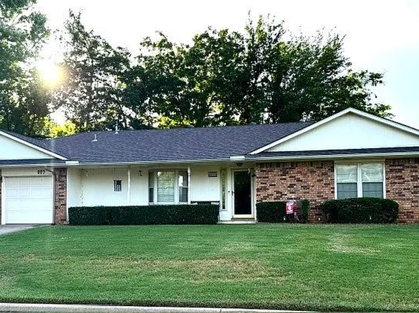 805 Willow Creek Cir, Purcell, OK 73080