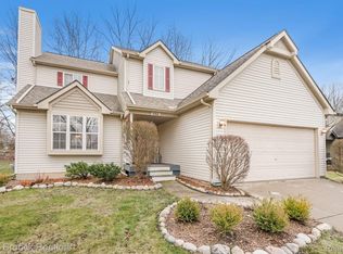 5768 Shannon Ln, Clarkston, MI 48348