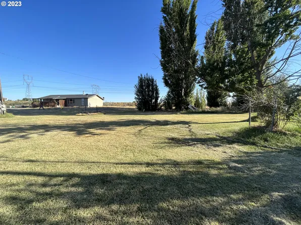 74674 Cain Ln, Irrigon, OR 97844