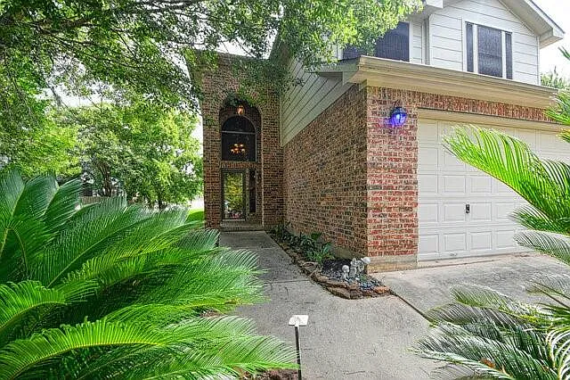 3 bed, 2.5 bath, 1985 sqft, $2,500 — Photo 4
