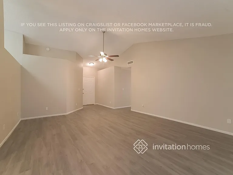692 W Shawnee Dr — Photo 2