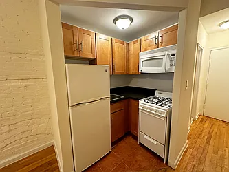 Rented by City Connections Realty