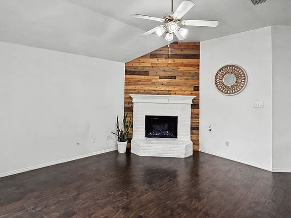 4th image of 11146 Clearstream Ln
