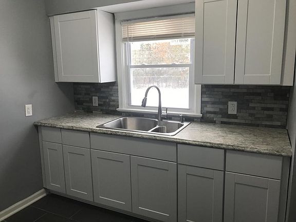 5th image of 3356 E 149th St