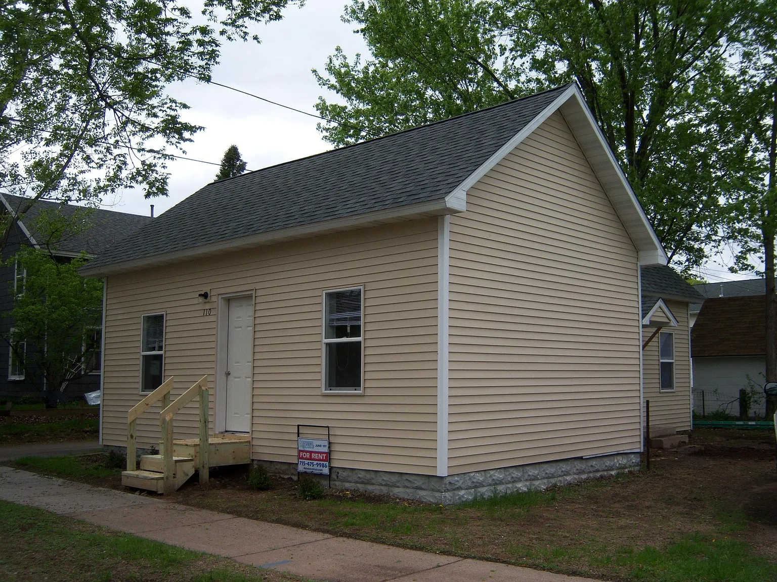3 bed, 680 sqft, $1,170 — Photo 1