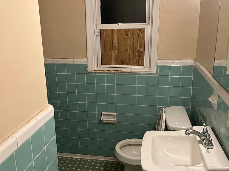 1295 N Wayne Rd #6 — Photo 6