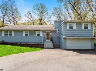 11 Redding Pl, Towaco, NJ 07082