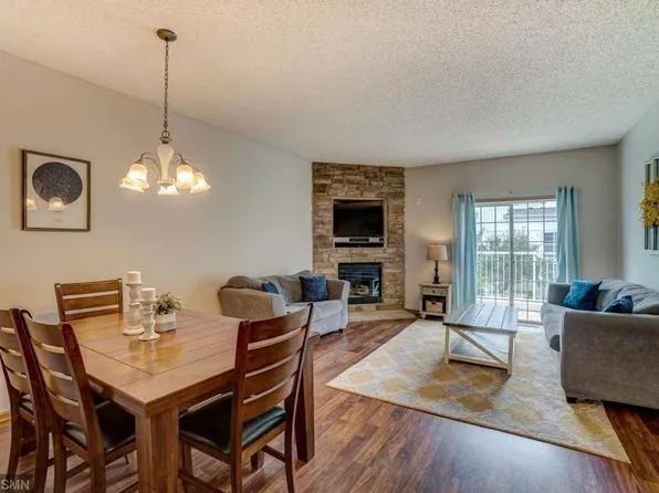 6779 Pine Crest Trl S, Cottage Grove, MN