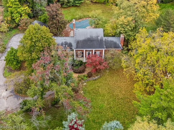 3326 Quarton Rd, Bloomfield Hills, MI 48304