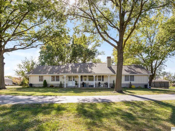 6101 Frontier Rd, Lincoln, NE 68516