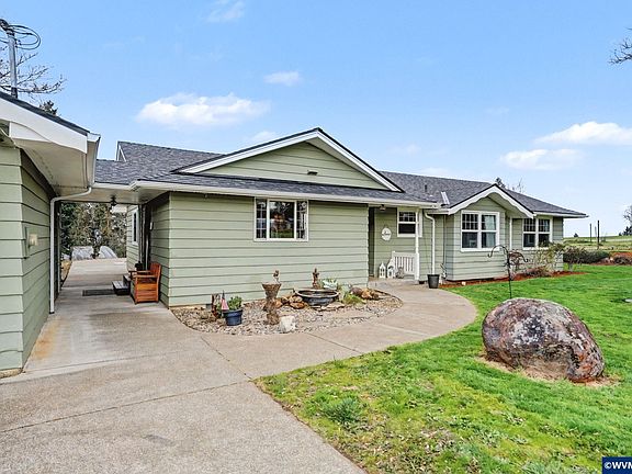 2nd image of 5910 Davis Creek Rd NE