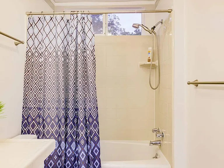Downstairs Full Bathroom with Tub/Shower