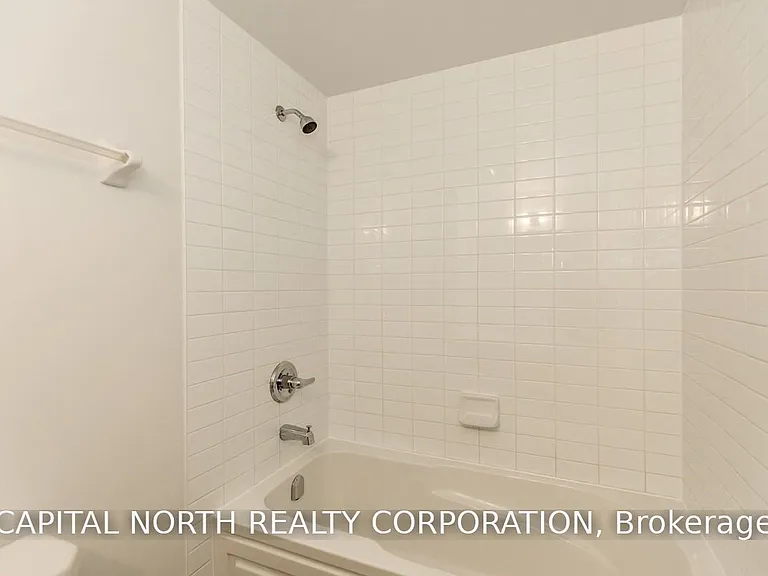 23 Glebe Rd W #403 — Photo 13