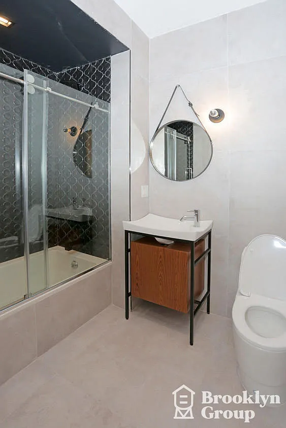15 Cedar Street — Photo 3