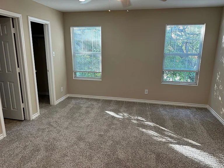 7826 Kingsbury Way — Photo 33