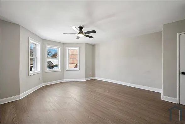 40 W Reger St — Photo 16