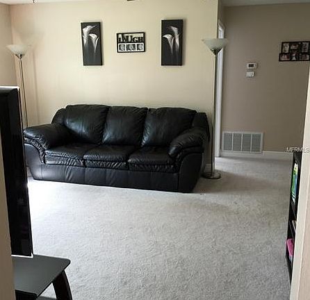 3rd image of 3637 Lakewood Dr