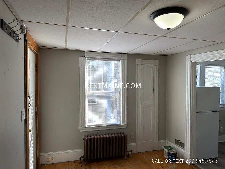 1 bed, $1,000 — Photo 2