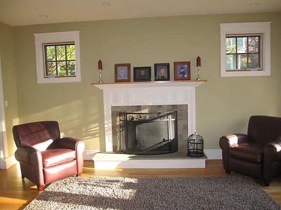 3rd image of 601 Glyndon St SE