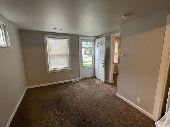2nd image of 17475 Lowell St