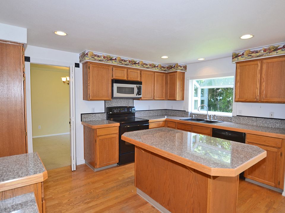 1st image of 16210 SE 17th Way