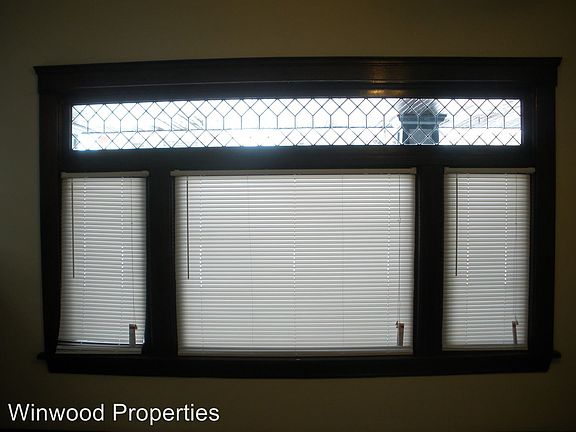3rd image of 10811 Almira Ave