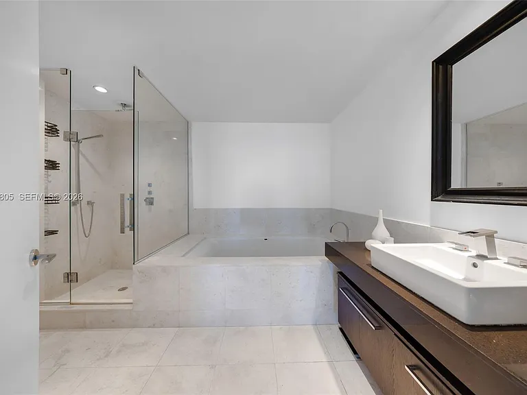 17121 Collins Ave #1406 — Photo 17