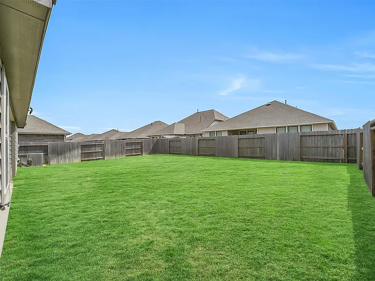 32303 Cedar Crest Dr — Photo 27