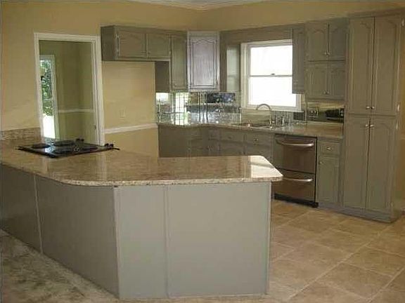 4th image of 644 Hartford Dr