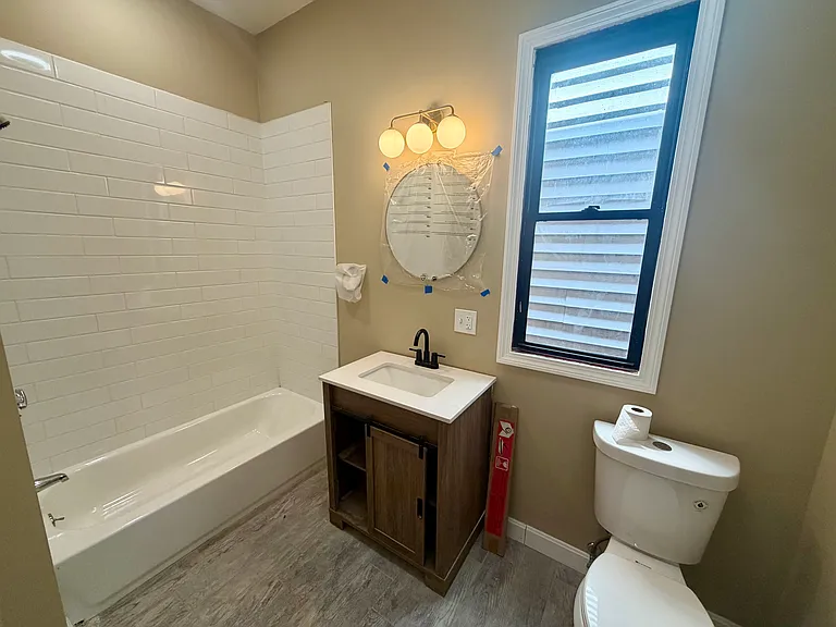 432 Meridian St #2B — Photo 9