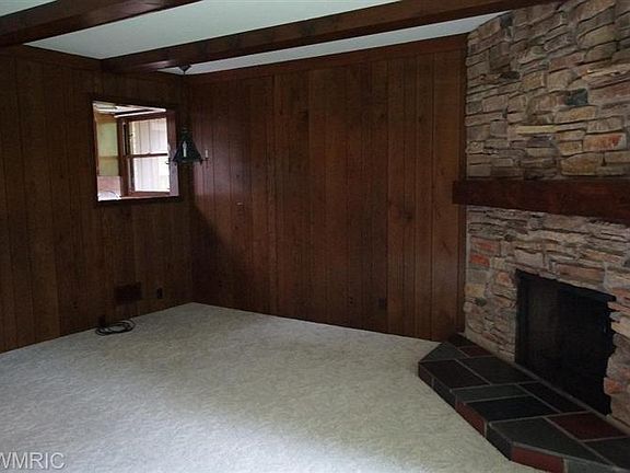 3rd image of 1042 Kinney Ave NW