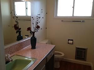 5th image of 1325 N Baker Ave