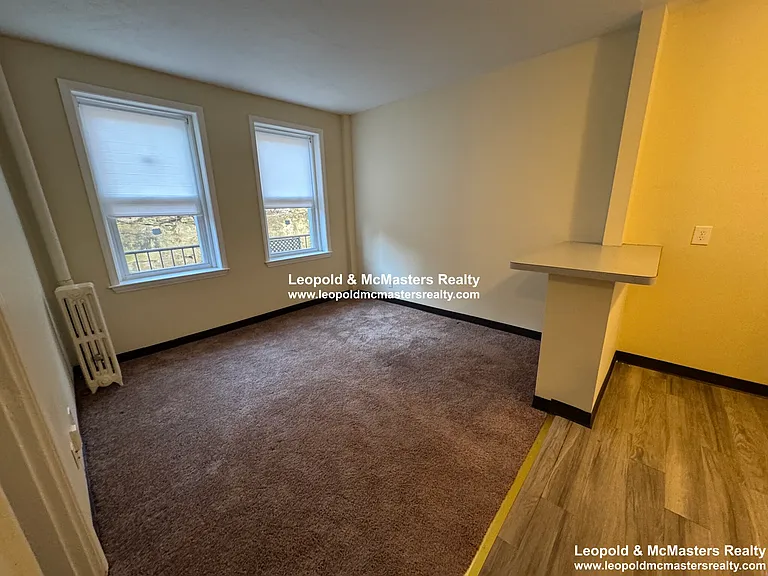 Kelton Street Apartments — Photo 32