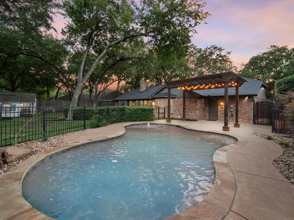 2705 Greenbrook Dr, Arlington, TX 76016