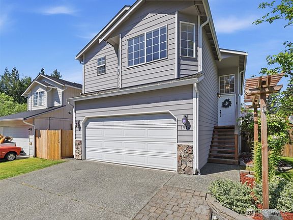 2nd image of 1916 112th Avenue SE