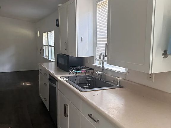 3rd image of 24049 Williams Rd
