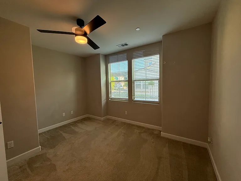 10110 Hercules Way — Photo 33