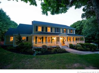 17 Genesee Ln, Madison, CT 06443