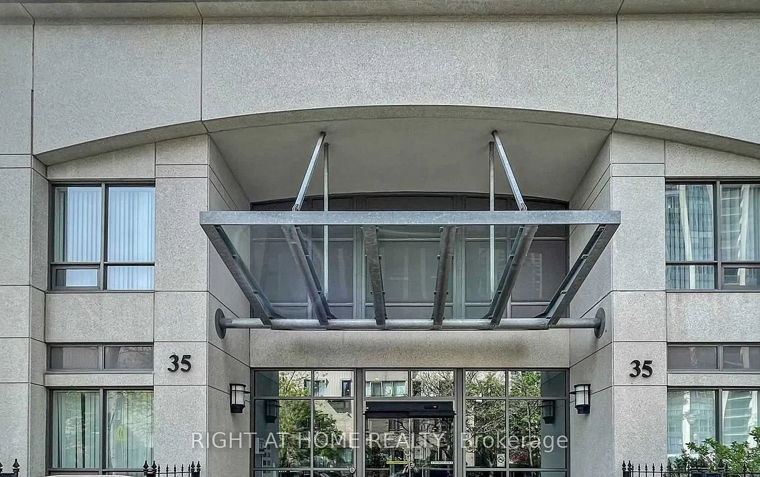 3 bed, $3,400 — Photo 2