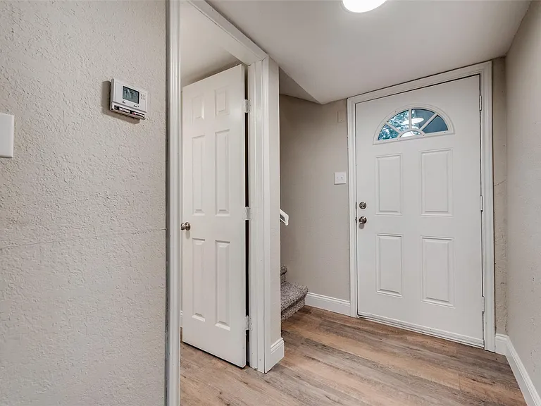 2436 Dancy Dr N — Photo 13