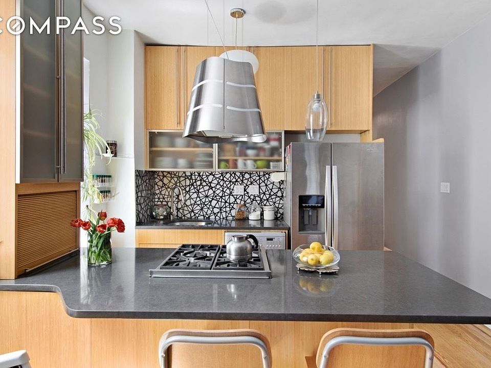 1st image of 199 8th Ave APT D3