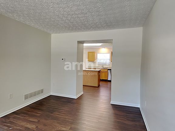 5th image of 857 Cedar Run Dr