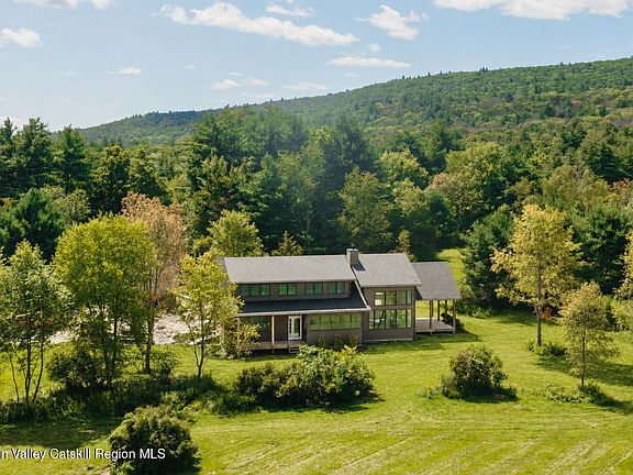 2nd image of 67 Baker Road