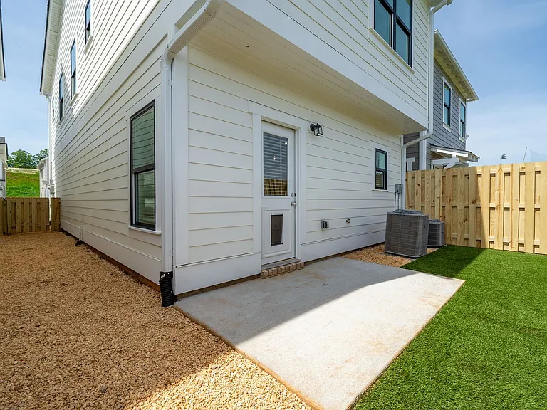 141 Huntley Knoll Dr — Photo 33