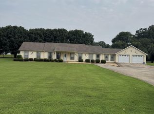 6527 2nd St, Muscle Shoals, AL 35661