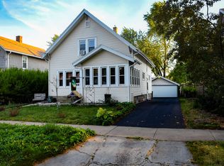 1011 W Oklahoma St, Appleton, WI 54914
