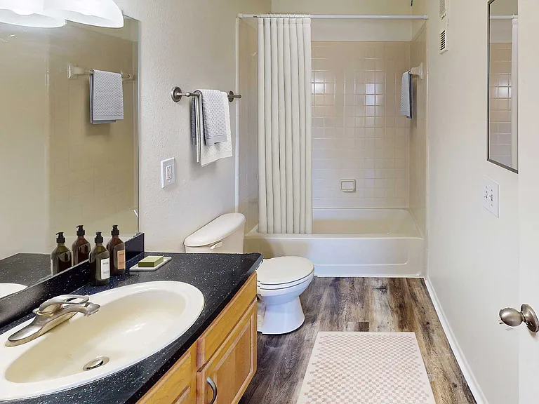 Lakewood Place — Photo 21