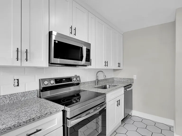 1633 Belmonte Ave #B — Photo 13
