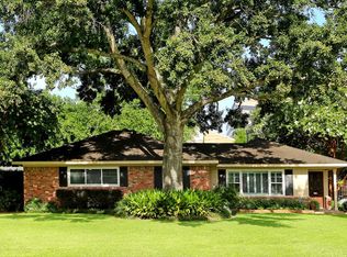 1938 Chimney Rock Rd, Houston, TX 77056